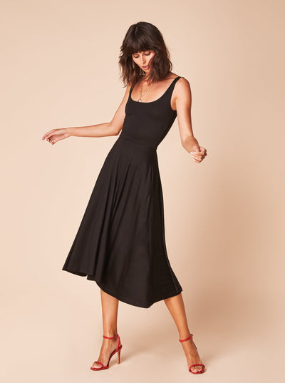black dress dinner date Dinner Date Outfit: Black Maxi & Nude Pumps